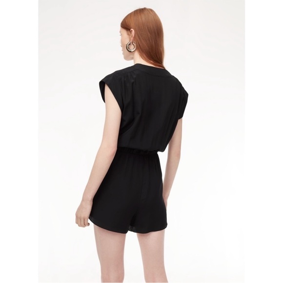 Aritzia Babaton Silk Black Romper Size Small - Picture 2 of 9